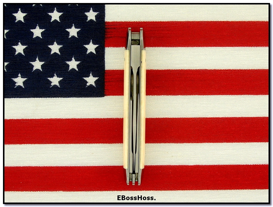 Tony Bose Lockback Whittler - Pre-ban Ivory