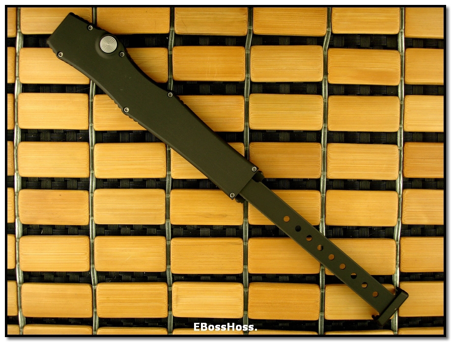 Microtech Halo III - Black Plain OTF