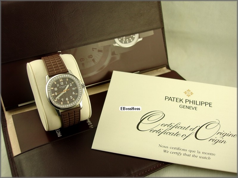 Patek Phillipe  Ladies Aquanaut 5067A